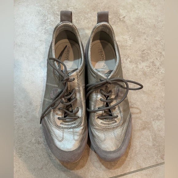 Geox Respira Vega Silver Sneakers Size US 9 - Picture 9 of 10